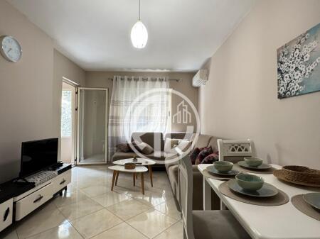 Jepet me Qira – Apartament 2+1, pranë Drejtorisë së Policisë, Durrës