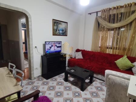 Qira, Apartament 1+1, Bulevardi i RI, 430 ALL/muaj