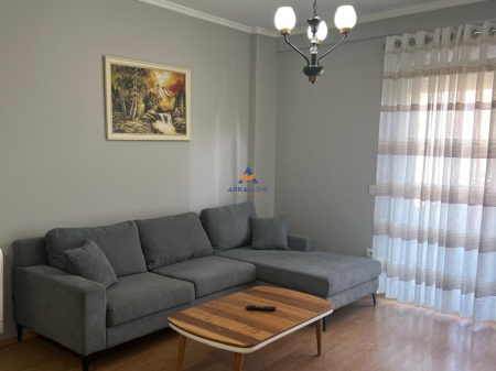 AFFITTASI APPARTAMENTO 1+1+BALCONE "RRUGA E KAVAJËS" 780 EURO.