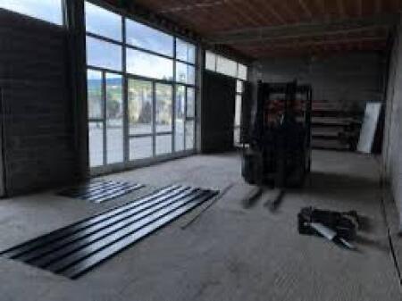 MAGAZZINI IN AFFITTO 120 M2 KODRA E PRIFTIT 55.000 LEKE