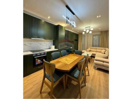 Jepet me qira apartament 2+1+Post parkimi.