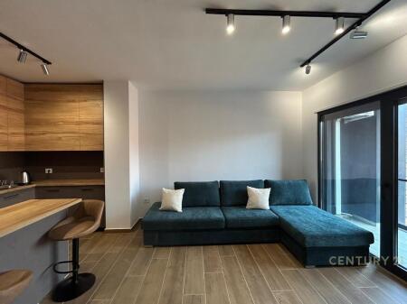 JEPET ME QERA APARTAMENT 1+1+PARKIM TE UNAZA E RE , OAZIS