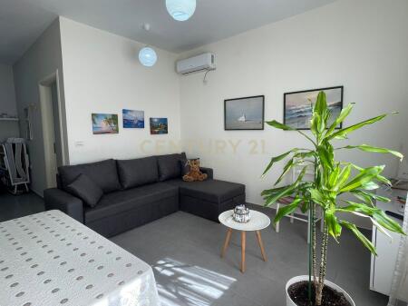JEPET APARTAMENT 1+1 ME QIRA NE PLAZH ILIRIA, DURRES!