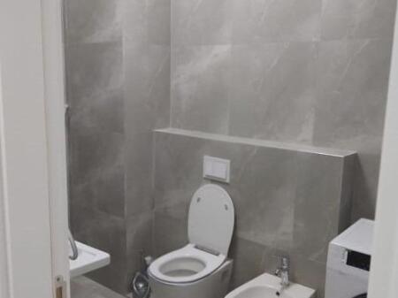 APARTAMENT 1+1 ME QIRA NË KOMPLEKSIN ASL, PRANË OXHAKUT !