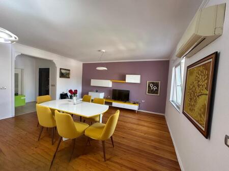 PRANE RRUGES SE KOSOVAREVE JAPIM ME QIRA APARTAMENT 2+1+2 ,700 € /Muaj