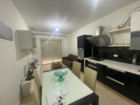 Apartament 2+1 per qira ne Fresk !