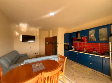 Shitet Apartament 2+1 me Ballkon dhe Pamje Fantastike, Golem, Durrës.