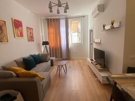 Jepet Apartament me qera