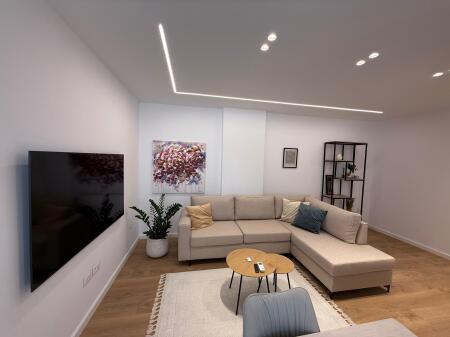 Japim me qira apartament 1+1 te Rruge e Durresit!