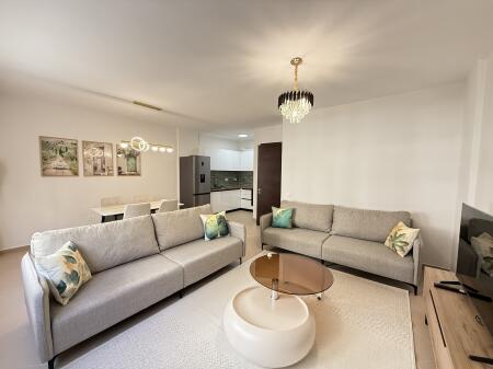 Apartament 2+1+2 per Qera tek Kompleksi Magnet
