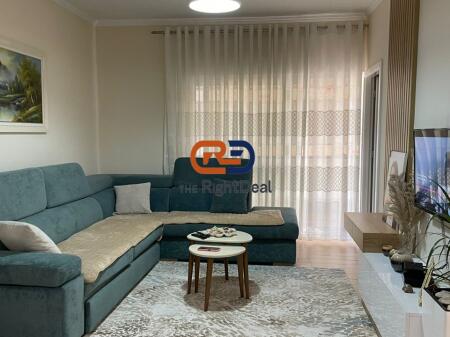 Tek Kryqezimi I Vasil Shantos, Jepet Me Qira, Apartament 1+1, Me Lokacion Ideal!!!