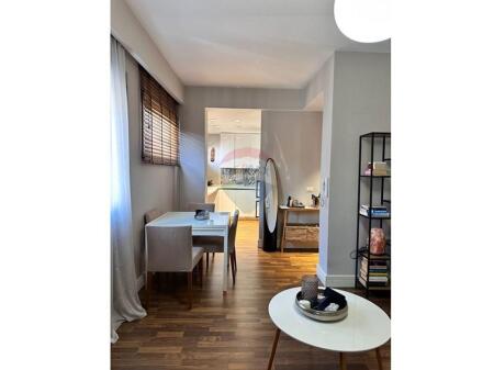 Apartament 1+1 per shitje prane Square 21!