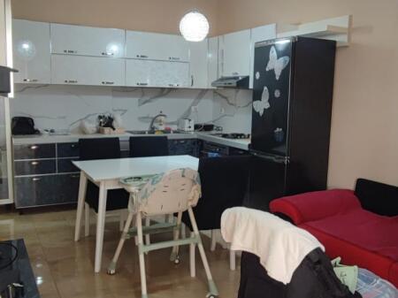 Apartament me Qira 1+1 në Fresk.