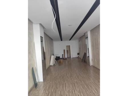 DYQAN PËR QIRA – BUZË RRUGËS MYSLYM SHYRI