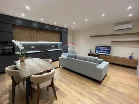 Apartament 1+1 në Qendër – Rruga Bardhok Biba