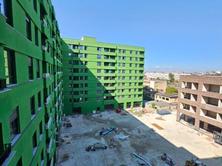 VENDESI APPARTAMENTO 3+1+2 – ZONA 5 MAGGIO