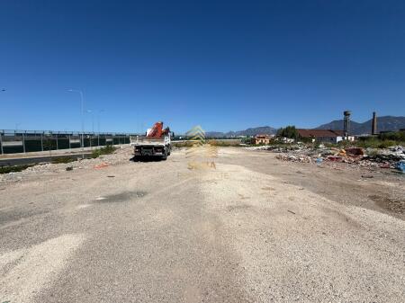 Terreno in affitto 1500 m², Laprake - Grande Anello, 2500 Euro