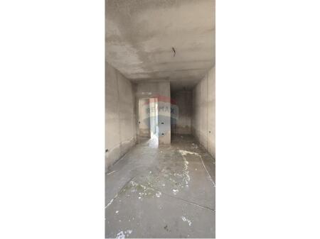 Shitet apartament (2+1), Teg (Mjull Bathore)
