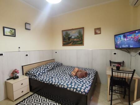 GARSIONERE ME QERA 5 MAJI 36.000 LEKE