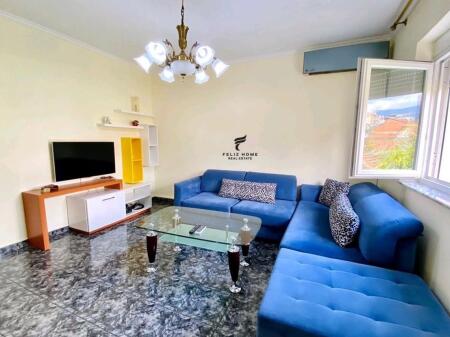 APARTAMENT ME QERA 2+1 RRUGA FORTUZI 700 EURO
