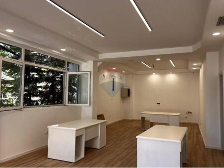 Office for rent in Brryli !