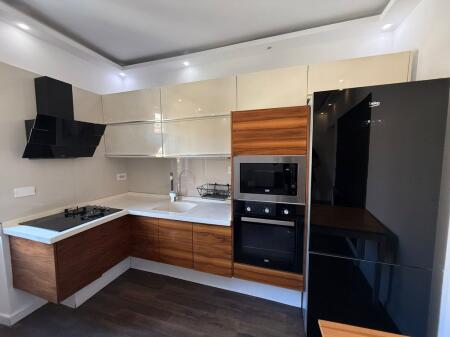 TE ISH STACIONI I TRENIT! JEPET ME QERA APARTAMENT 2+1