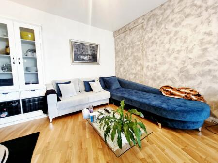 SUPER APARTAMENT ME QERA NE ASTIR