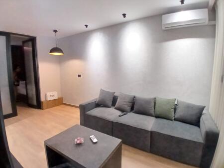 Jepet me qera super apartament 2+1 Pallati me Shigjeta 450€