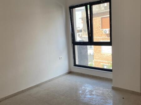 2+1,for office,at ambasador 3 at pazari i ri,price 700 euro