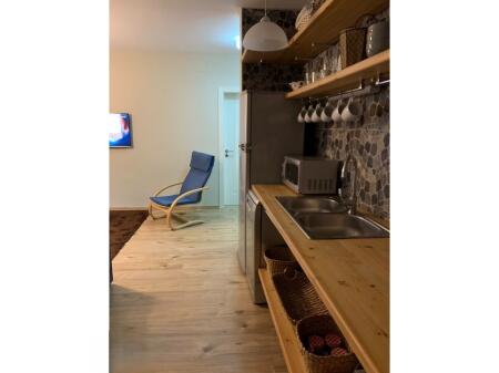 APARTAMENT 1+1 ME QIRA, SHESHI SKENDERBEJ- QENDER. 700 € /Muaj
