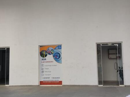 Shop for rent at Barrikadave street