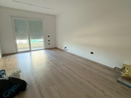 OFFICE FOR RENT 1+1 70 M2 PARIS MUNICIPALITY 700 EURO