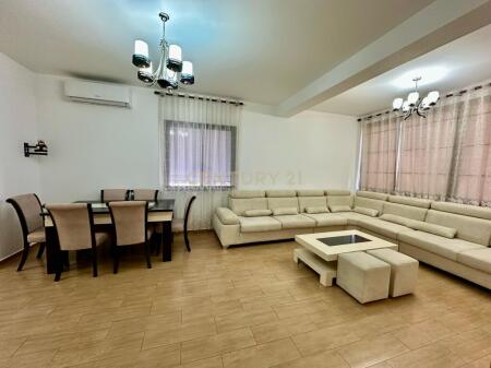 APPARTAMENTO IN AFFITTO 2+1, SITUATO VICINO AL COMPLESSO GRAND, TIRANA!