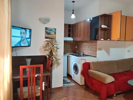 📍 Monolocale in affitto – Via Gjon Mili, 5 min dal Nuovo Viale