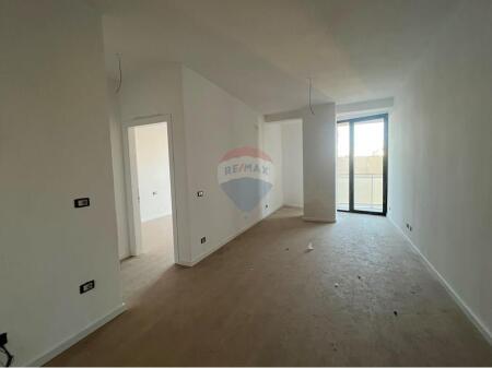 Ambient Zyrash Per Qira Tek Mine Peza!