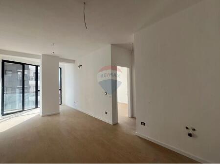 Apartament 1+1 Ne Shitje Te Mine Peza!