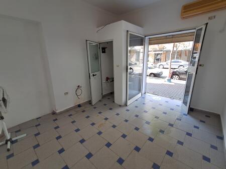 🏢 NEGOZIO IN AFFITTO – VICINO ALLA STAZIONE DEI TRENI, DURRËS, 300 euro