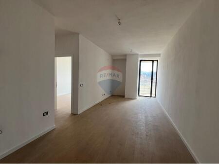 Apartament 1+1 Ne Shitje Te Mine Peza!