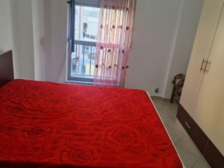 Jepet Me Qera Apartament 2+1+1 Ballkon
