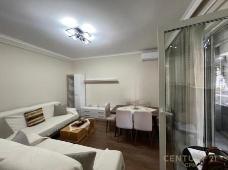 APARTMENT FOR RENT AT THE PARIS MUNICIPALITY!
