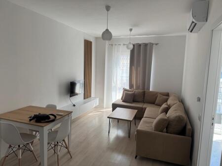 Appartamento 1+1 In Affitto a Univers City