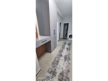 JAPIM ME QIRA APARTAMENT 2+1 NE UNAZE TE RE!