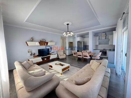 Appartamento 3+1+2 con posto auto vicino allo Zoo!