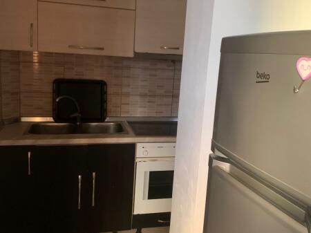 Jepet apartament 1+1 tek Kodra Diellit sapo Kalon Kristal Center rruga Bill Klinton!