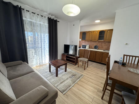 📣 AFFITTO Appartamento 2+1 con Balcone 📍 Vicino a Rossman Lala 🛣️ Via "Xhanfize Keko" ✨
