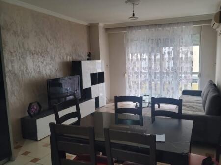 Shitet apartament 2+1 ne Astir