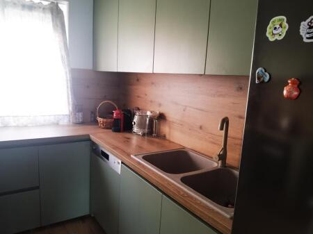 Affittasi appartamento 2+1, Ex mercato elettrico, vicino alla scuola 1 maggio Prezzo: 600 mila lek