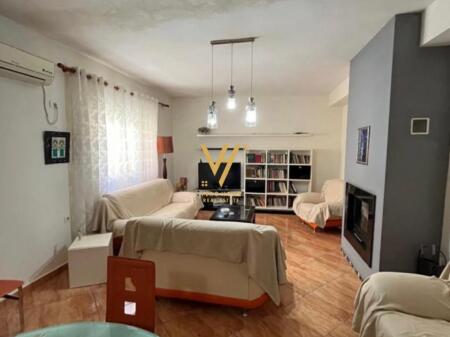 ENTRANCE 3+1 FOR RENT AT OLD MATERNITY 700 EURO