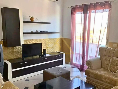 OCCASIONE – Mansarda in vendita nel Quartiere 13, Durrës