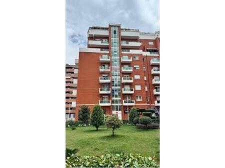 Negozio in affitto offerto presso Sima residence.
